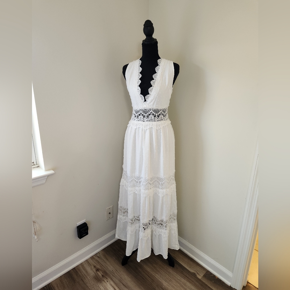 Elegant White Lace Maxi Dress Non Smoking Home Nwot